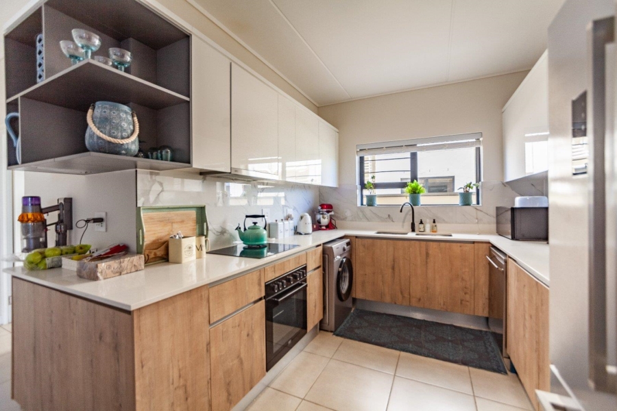3 Bedroom Property for Sale in Atlantic Hills Western Cape